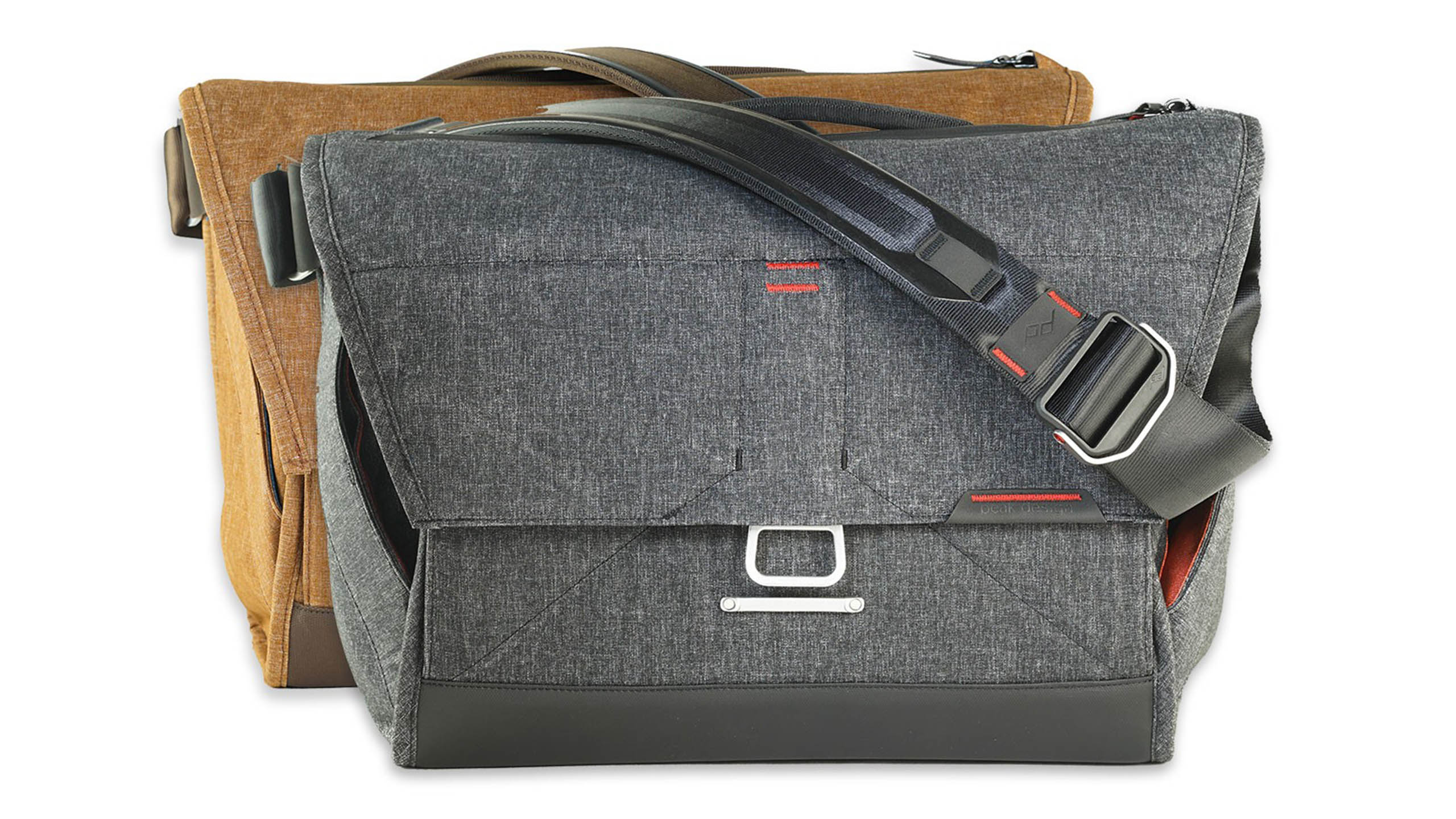 everyday-messender-15-in-charcoal-and-tan-1280×720